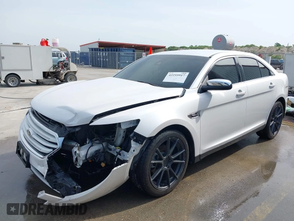 2015 Ford Taurus Limited z VIN 1FAHP2F83FG182936, wystawiony jako IAAI lot #42255917 z przebiegiem 138 966 mil mil oraz . Historia ofert i sprzedaży dostępna na DreamBid. Obrazek 19.
