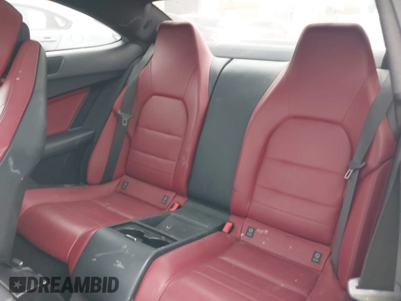 2014 Mercedes-Benz C 250 с VIN WDDGJ4HB8EG289464, выставлен на аукционе IAAI как лот 42349250 с пробегом 104 818 миль миль и . История ставок и продаж доступна на DreamBid. Изображение 8.