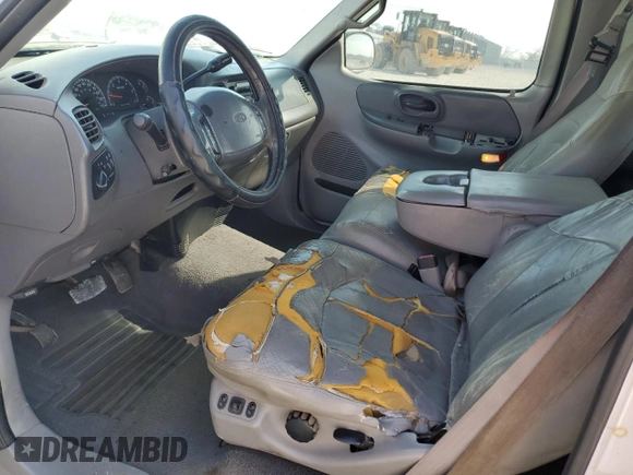 1999 Ford F-250 с VIN 1FTRX27L8XKA26097, выставлен на аукционе Copart как лот 43270015 с пробегом 201 792 миль миль и Списание • Salvage title. История ставок и продаж доступна на DreamBid. Изображение 7.