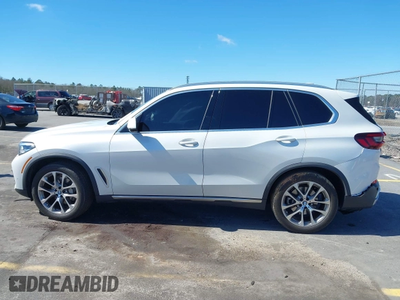 2022 BMW X5 sDrive40i with VIN 5UXCR4C07N9M97460, listed as a IAAI auction lot 41737440 with 1 mi miles. Bid and sale history available at carsss.com. Image 14.