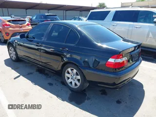 2002 BMW 3 Series 325i z VIN WBAEV33452KL77466, wystawiony jako IAAI lot #42224224 z przebiegiem 115 077 mil mil oraz . Historia ofert i sprzedaży dostępna na DreamBid. Obrazek 3.