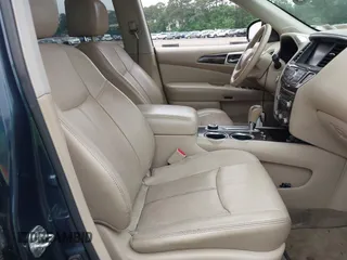 2013 Nissan Pathfinder SV with VIN 5N1AR2MM2DC633232, listed as a IAAI auction lot 42463619 with 128,131 mi miles and . Bid and sale history available at DreamBid. Image 5.