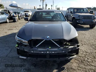 2022 BMW 3 Series 330i with VIN 3MW5R1J01N8C41916, listed as a Copart auction lot 89118305 with 20,149 mi miles and Salvage Title. Bid and sale history available at carsss.com. Image 5.