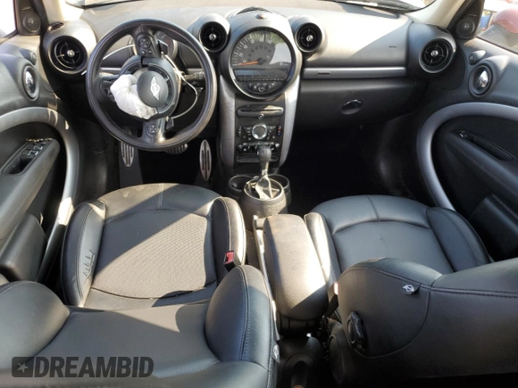 2016 MINI Countryman S z VIN WMWZC5C5XGWU21117, wystawiony jako Copart lot #65241505 z przebiegiem Nie podano mil oraz Szkoda całkowita • Salvage title. Historia ofert i sprzedaży dostępna na DreamBid. Obrazek 8.