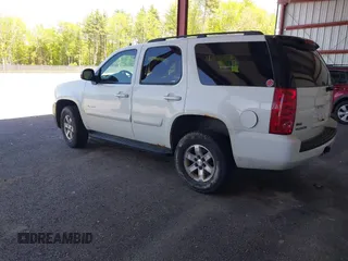 2007 GMC Yukon SLT z VIN 1GKFK13027J332987, wystawiony jako IAAI lot #42265048 z przebiegiem 206 293 mil mil oraz . Historia ofert i sprzedaży dostępna na DreamBid. Obrazek 3.