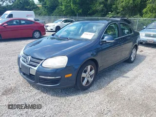 2008 Volkswagen Jetta SE with VIN 3VWRM71K48M020892, listed as a IAAI auction lot 42607127 with 212,290 mi miles and . Bid and sale history available at DreamBid. Image 2.