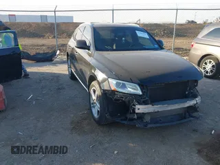 2017 Audi Q5 Premium with VIN WA1C2AFP3HA077902, listed as a IAAI auction lot 41402389 with 69,738 mi miles. Bid and sale history available at carsss.com. Image 1.