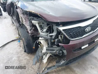 2015 Kia Sorento LX with VIN 5XYKTCA63FG652456, listed as a IAAI auction lot 41554796 with Not Provided miles. Bid and sale history available at carsss.com. Image 6.