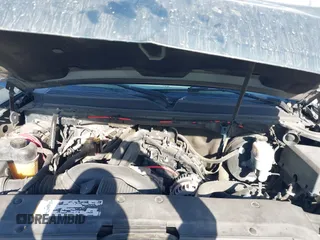 2008 Chevrolet Tahoe LS with VIN 1GNFC13C08R117881, listed as a IAAI auction lot 41216586 with 285,270 mi miles and . Bid and sale history available at DreamBid. Image 10.