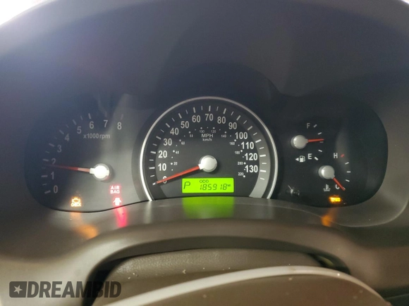 2008 Kia Sedona EX with VIN KNDMB233086202293, listed as a Copart auction lot 86637254 with 185,918 mi miles and Salvage Title. Bid and sale history available at carsss.com. Image 9.