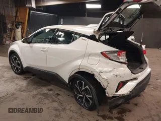 2019 Toyota C-HR XLE z VIN NMTKHMBX5KR073091, wystawiony jako IAAI lot #42190807 z przebiegiem 41 654 mil mil oraz . Historia ofert i sprzedaży dostępna na DreamBid. Obrazek 3.