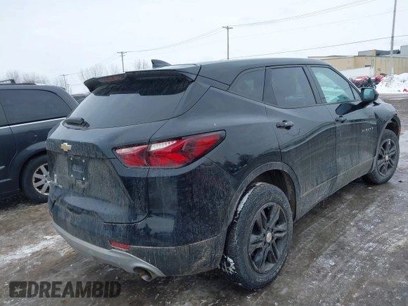 2022 Chevrolet Blazer LT with VIN 3GNKBHR49NS132771, listed as a IAAI auction lot 41543277 with 28,018 mi miles and . Bid and sale history available at DreamBid. Image 4.