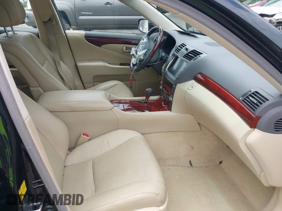 2008 Lexus LS 460 z VIN JTHBL46F385074108, wystawiony jako IAAI lot #42418627 z przebiegiem 200 556 mil mil oraz . Historia ofert i sprzedaży dostępna na DreamBid. Obrazek 5.