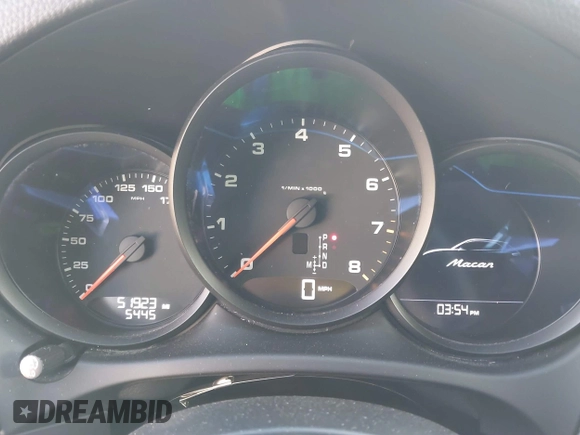 2018 Porsche Macan with VIN WP1AA2A53JLB21577, listed as a IAAI auction lot 41655044 with 51,923 mi miles. Bid and sale history available at carsss.com. Image 7.
