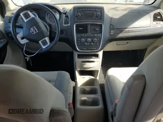 2014 Dodge Grand Caravan SE 30th Anniversary with VIN 2C4RDGBG5ER209391, listed as a Copart auction lot 76408524 with 136,403 mi miles and Clean Title. Bid and sale history available at DreamBid. Image 8.