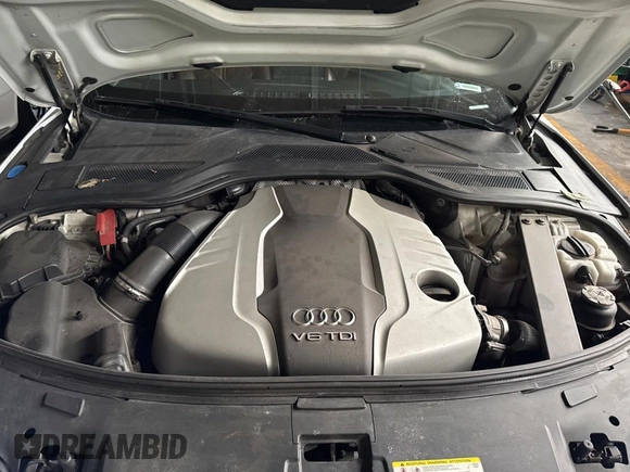2014 Audi A8 3.0L TDI with VIN WAURMAFD2EN003811, listed as a Copart auction lot 61867575 with 120,705 mi miles and Clean title. Bid and sale history available at DreamBid. Image 7.