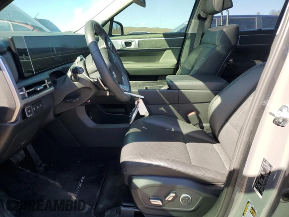2024 Hyundai Santa Fe Limited z VIN 5NMP4DGLXRH041601, wystawiony jako Copart lot #50257125 z przebiegiem 4 002 mil mil oraz Szkoda całkowita • Salvage title. Historia ofert i sprzedaży dostępna na DreamBid. Obrazek 7.
