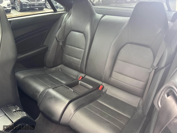 2017 Mercedes-Benz E-Class E 400 with VIN WDDKJ6HB8HF353602, listed as a IAAI auction lot 41963703 with 148,972 mi miles. Bid and sale history available at carsss.com. Image 8.