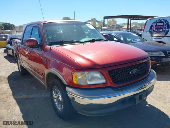2002 Ford F-150 XLT with VIN 1FTRW07L72KB33948, listed as a IAAI auction lot 41869056 with 0 mi miles. Bid and sale history available at carsss.com. Image 1.