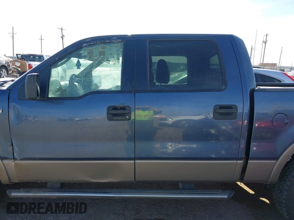2006 Ford F-150 XLT z VIN 1FTPW14V56KD51329, wystawiony jako IAAI lot #42258454 z przebiegiem 266 152 mil mil oraz . Historia ofert i sprzedaży dostępna na DreamBid. Obrazek 14.