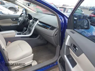 2013 Ford Edge SE z VIN 2FMDK3GC2DBE18377, wystawiony jako IAAI lot #42303643 z przebiegiem 52 639 mil mil oraz . Historia ofert i sprzedaży dostępna na DreamBid. Obrazek 5.