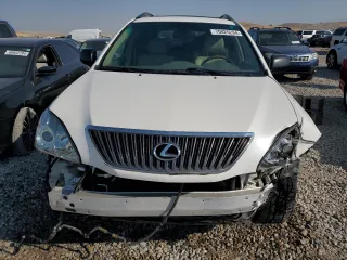 2005 Lexus RX 330 with VIN JTJHA31U150079427, listed as a Copart auction lot 70025284 with 66,226 mi miles and Salvage Title. Bid and sale history available at carsss.com. Image 5.
