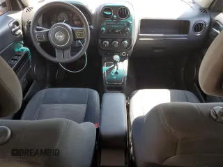 2014 Jeep Patriot Sport z VIN 1C4NJRBB5ED625497, wystawiony jako Copart lot #54192355 z przebiegiem 119 435 mil mil oraz Szkoda całkowita • Salvage title. Historia ofert i sprzedaży dostępna na DreamBid. Obrazek 8.