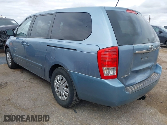 2011 Kia Sedona LX with VIN KNDMG4C70B6424016, listed as a IAAI auction lot 41964190 with 116,859 mi miles. Bid and sale history available at carsss.com. Image 3.