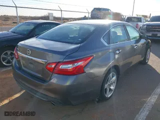 2016 Nissan Altima 2.5 S with VIN 1N4AL3AP7GN360605, listed as a IAAI auction lot 41471661 with 131,421 mi miles. Bid and sale history available at carsss.com. Image 4.