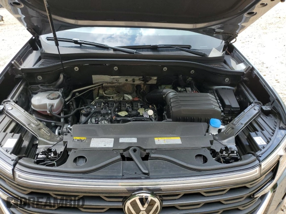 2024 Volkswagen Atlas SE z VIN 1V2WE2CA0RC209115, wystawiony jako Copart lot #54982565 z przebiegiem 13 879 mil mil oraz Szkoda całkowita • Salvage title. Historia ofert i sprzedaży dostępna na DreamBid. Obrazek 12.