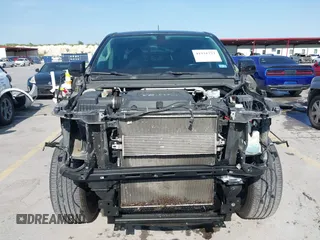 2016 Chevrolet Colorado 2WD LT z VIN 1GCGSCE3XG1213278, wystawiony jako IAAI lot #41931752 z przebiegiem 103 622 mil mil oraz . Historia ofert i sprzedaży dostępna na DreamBid. Obrazek 13.