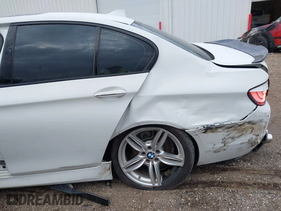 2013 BMW 5 Series 535i xDrive with VIN WBAFU7C53DDU75815, listed as a IAAI auction lot 41881724 with 46,242 mi miles and . Bid and sale history available at carsss.com. Image 6.
