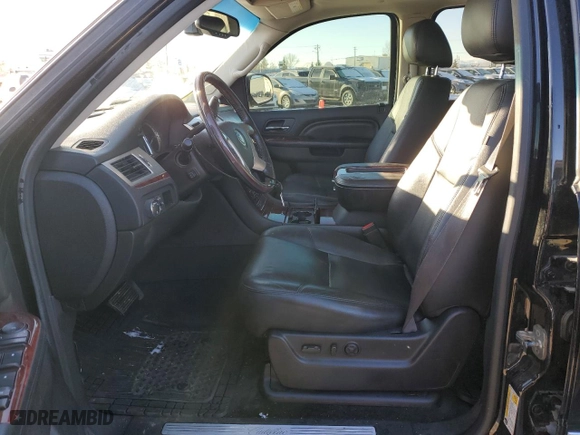 2013 Cadillac Escalade EXT Premium with VIN 3GYT4NEF8DG302904, listed as a Copart auction lot 84597754 with NaN miles and Salvage Title. Bid and sale history available at carsss.com. Image 7.