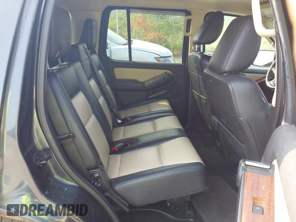 2010 Ford Explorer Eddie Bauer z VIN 1FMEU7EE5AUA86919, wystawiony jako IAAI lot #42431979 z przebiegiem 137 403 mil mil oraz . Historia ofert i sprzedaży dostępna na DreamBid. Obrazek 8.