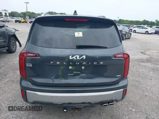 2023 Kia Telluride S z VIN 5XYP6DGC7PG405488, wystawiony jako IAAI lot #42135176 z przebiegiem 16 799 mil mil oraz . Historia ofert i sprzedaży dostępna na DreamBid. Obrazek 16.
