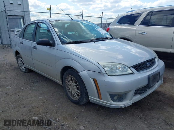 2006 Ford Focus S with VIN 1FAFP34N86W204778, listed as a IAAI auction lot 42128137 with 99,092 mi miles and . Bid and sale history available at carsss.com. Image 1.