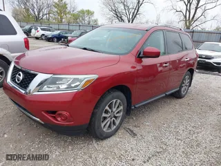 2014 Nissan Pathfinder S with VIN 5N1AR2MM8EC722644, listed as a IAAI auction lot 41986680 with 147,215 mi miles. Bid and sale history available at carsss.com. Image 2.