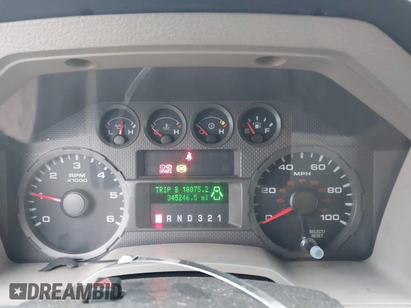 2008 Ford F-250 XL z VIN 1FTSW21508EB87414, wystawiony jako IAAI lot #41667364 z przebiegiem 345 246 mil mil oraz . Historia ofert i sprzedaży dostępna na DreamBid. Obrazek 7.