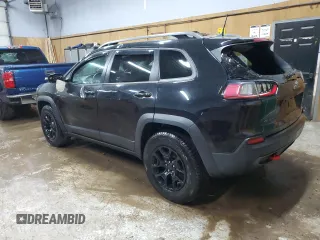 2019 Jeep Cherokee Trailhawk with VIN 1C4PJMBX1KD386047, listed as a Copart auction lot 52675855 with 62,514 mi miles and Clean Title. Bid and sale history available at DreamBid. Image 2.