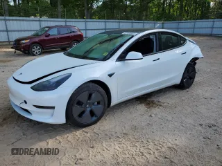 2023 Tesla Model 3 z VIN 5YJ3E1EA9PF656845, wystawiony jako Copart lot #53199405 z przebiegiem Nie podano mil oraz Szkoda całkowita • Salvage title. Historia ofert i sprzedaży dostępna na DreamBid. Obrazek 1.