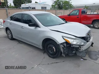 2016 Nissan Altima SL with VIN 1N4AL3AP7GC245630, listed as a IAAI auction lot 42081121 with 265,492 mi miles and . Bid and sale history available at carsss.com. Image 1.