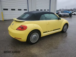 2013 Volkswagen Beetle 50s Edition with VIN 3VW5P7AT7DM828338, listed as a Copart auction lot 88228725 with 106,171 mi miles and Salvage title. Bid and sale history available at DreamBid. Image 3.