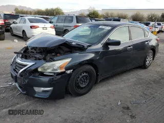 2015 Nissan Altima 2.5 S with VIN 1N4AL3APXFC137422, listed as a Copart auction lot 45250415 with 178,862 mi miles and Salvage Title. Bid and sale history available at carsss.com. Image 1.