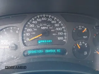 2003 Chevrolet Suburban Z71 with VIN 3GNFK16Z33G170733, listed as a IAAI auction lot 41741020 with 204,544 mi miles. Bid and sale history available at carsss.com. Image 7.