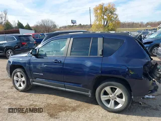2017 Jeep Compass 75th Anniversary Edition with VIN 1C4NJDBB0HD143138, listed as a IAAI auction lot 41016542 with 118,402 mi miles. Bid and sale history available at carsss.com. Image 14.