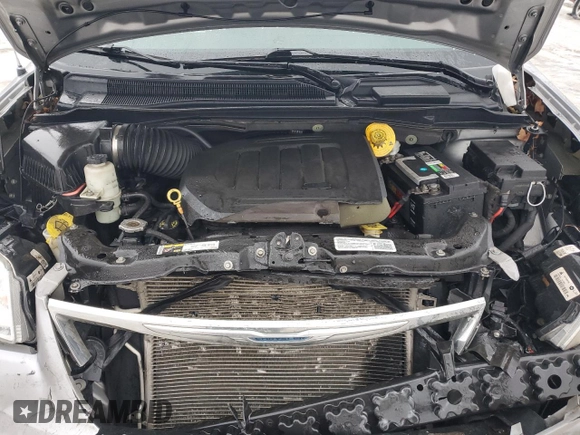 2014 Chrysler Town & Country Touring-L with VIN 2C4RC1CG7ER329627, listed as a Copart auction lot 43019185 with 204,542 mi miles and Clean Title. Bid and sale history available at carsss.com. Image 13.