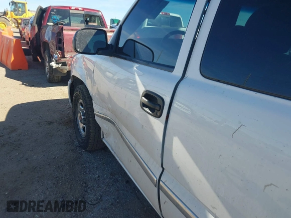 2004 GMC Sierra 1500 SLE with VIN 2GTEC19T541177492, listed as a IAAI auction lot 41482951 with 75,153 mi miles and . Bid and sale history available at DreamBid. Image 6.