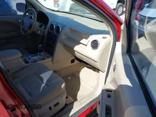 2005 Ford Freestyle SEL with VIN 1FMDK05185GA01596, listed as a IAAI auction lot 41637165 with 210,432 mi miles. Bid and sale history available at carsss.com. Image 5.