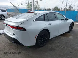 2021 Toyota Mirai XLE with VIN JTDAAAAA8MA002562, listed as a IAAI auction lot 41783479 with 24,821 mi miles and . Bid and sale history available at carsss.com. Image 4.