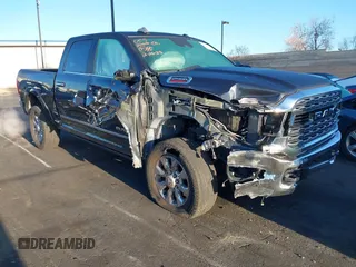 2021 Ram 2500 Limited z VIN 3C6UR5SJ5MG500657, wystawiony jako IAAI lot #41765506 z przebiegiem 70 583 mil mil oraz . Historia ofert i sprzedaży dostępna na DreamBid. Obrazek 1.